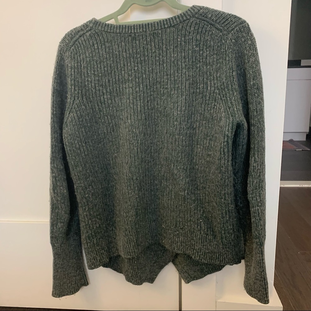 Banana Republic Dark Green Sweater - Picture 3 of 5